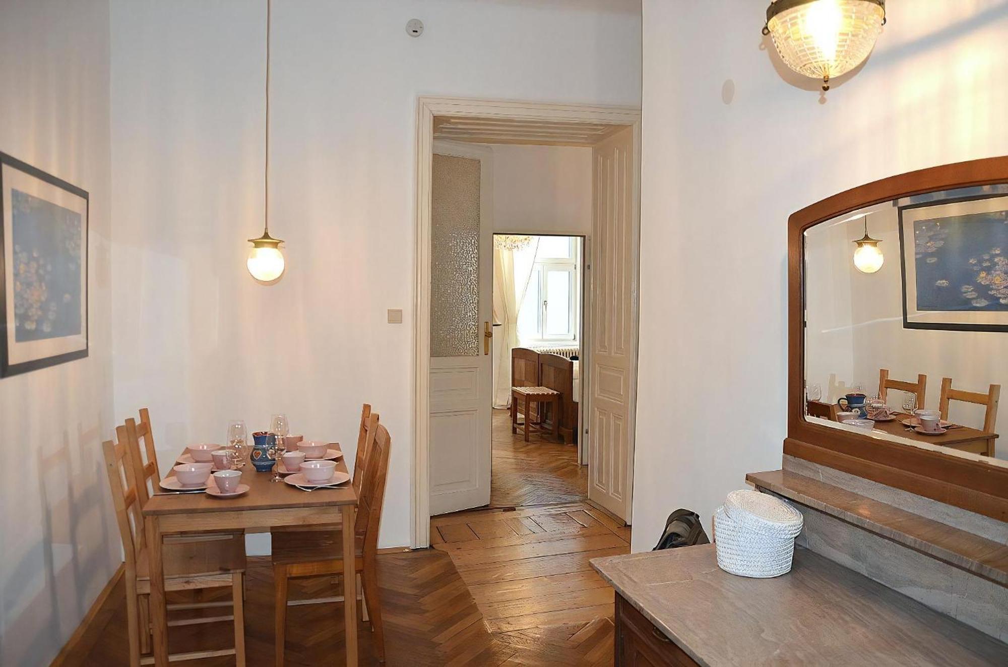 Helle Altbauwohnung Wien